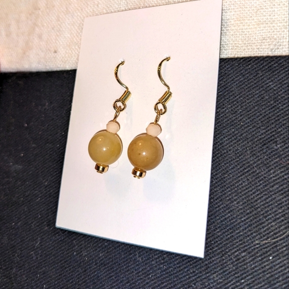 Handmade bead earrings - Picture 2 of 3